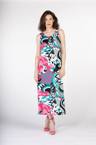 Dress Up Rightly for the Season: A Fashion Guide to Staying Stylish Year-Round