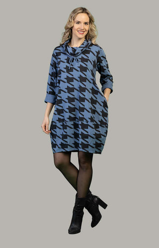 LONG TUNIC WITH COWL