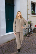 Taupe